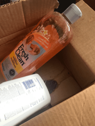 Unboxing of PetAg Fresh 'n Clean Scented Dog Shampoo